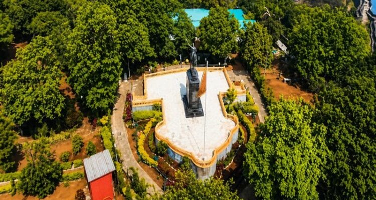 Beautiful Mahabaleshwar sightseeing points with scenic hill views