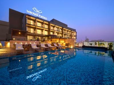 Iris Sarovar Portico
