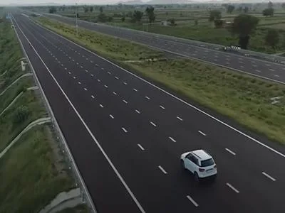 Pune Bengaluru Expressway
