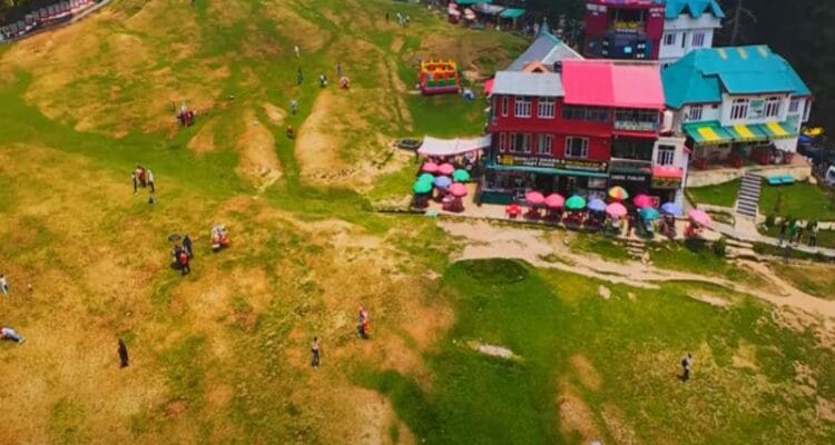 how to reach dalhousie from delhi