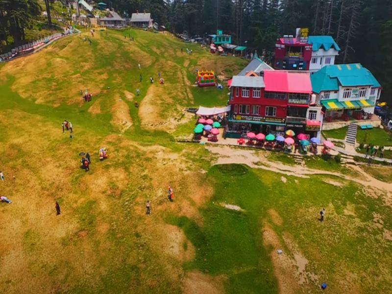 how to reach dalhousie from delhi