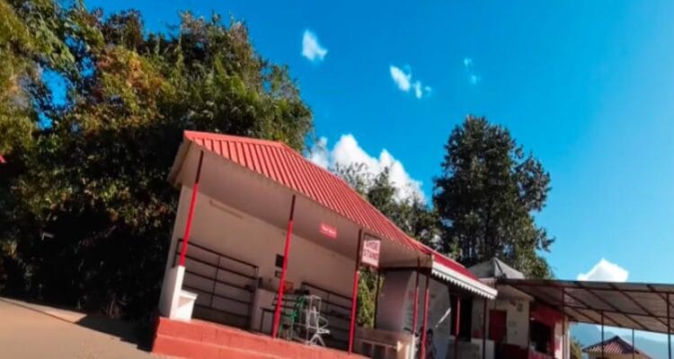 how to reach gangtok from delhi