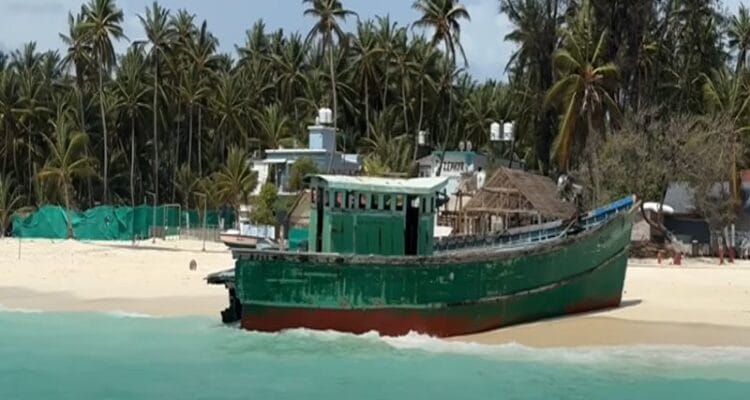 how to reach lakshadweep from delhi