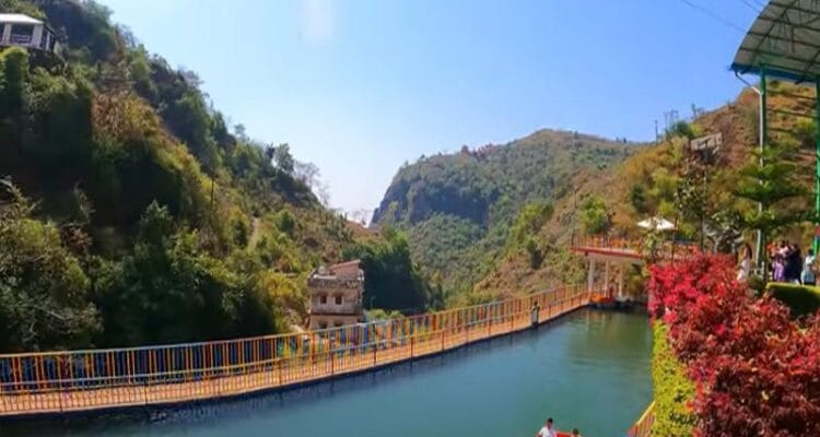 how to reach mussoorie from delhi