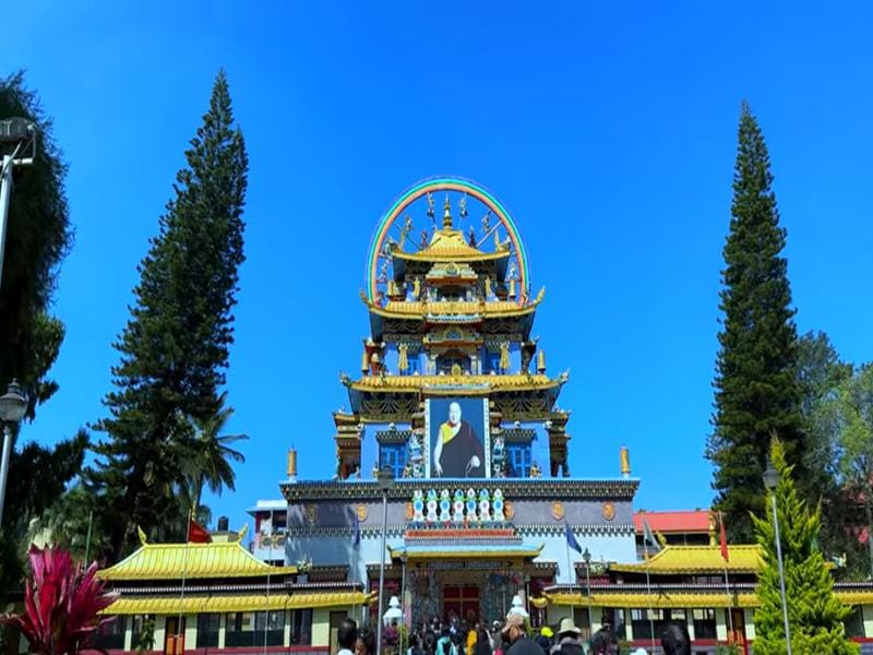 how to reach coorg from delhi