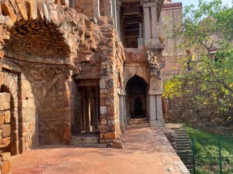 Hauzkhas Fort Delhi